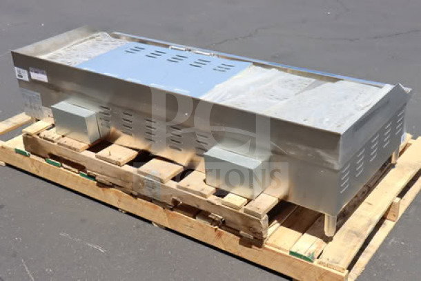 Brand new Avantco EG60E 60" electric countertop griddle, 240V, 17,500W, minor scratches, on pallet.