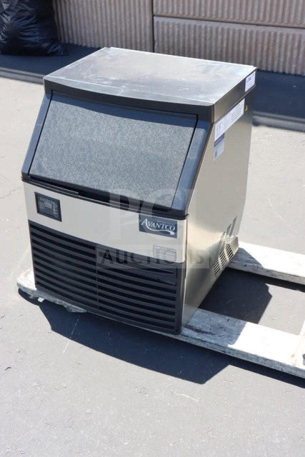 Brand new Avantco Ice UC-H-160-A undercounter ice machine, 160 lb capacity, with visible cosmetic damage.