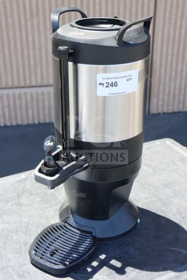 Curtis TXSG1501S600 ThermoPro 1.5 Gallon Vacuum Server with Stylized Base, new condition, serial #15282188, tags visible.