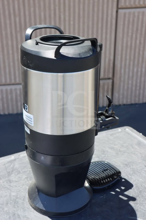Curtis TXSG1501S600 ThermoPro 1.5 Gallon Vacuum Server, new, with stylized base and visible serial #15282188.