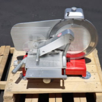 Sirman Mantegna 350 BS 14" red heavy-duty manual meat slicer, model 1535R2208SNA, new, slight scratching and denting.