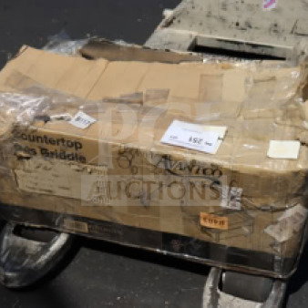 Avantco CAG-15-TG 15" gas griddle box, 35,000 BTU, new with damaged packaging. Labels visible on worn cardboard.