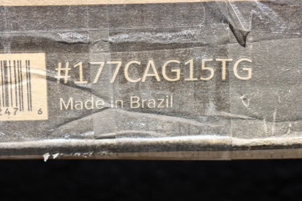 BRAND NEW Avantco Chef Series CAG-15-TG 15" Countertop Gas Griddle, 35,000 BTU, packaging damaged, made in Brazil.