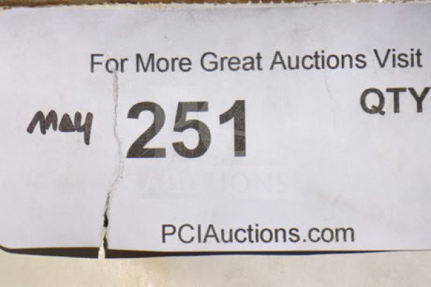 Brand new Avantco Chef Series CAG-15-TG 15" countertop gas griddle. Packaging is destroyed. Model number visible.
