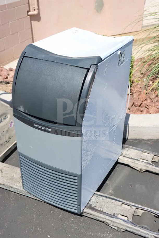 BRAND NEW Scotsman UF1415AX-1A 15" air-cooled undercounter flake ice machine, 36 lb. bin, scratch-and-dent condition.