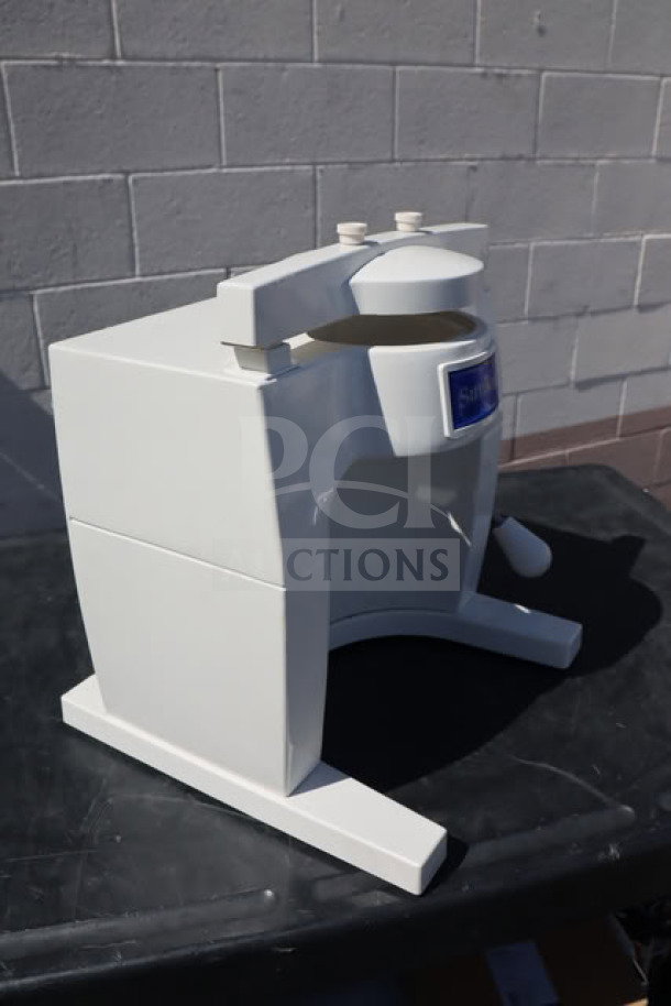 Sunkist S-100 Commercial Sectionizer, sleek white, no attachments, features logo marking. Ideal for efficient produce sectioning.