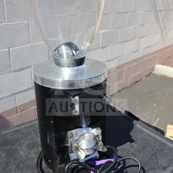 Mahlkonig E80W GBS espresso grinder, black, 4 lb. capacity, good condition. Model: E80W GBS, Serial: 948648, 120V.