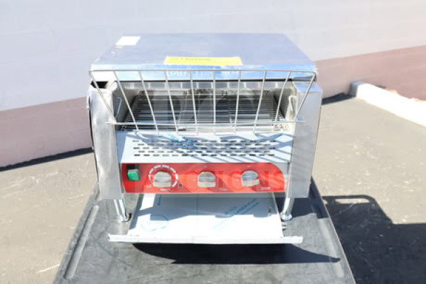 Brand new Avantco T3600B commercial conveyor toaster, 14.5" wide, 3" opening, 1200 slices/hr, bent electrical prong.