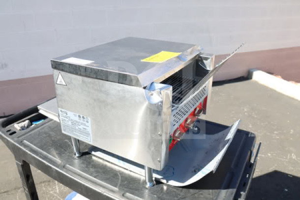 Brand new Avantco T3600B conveyor toaster; 14.5" wide, 3" opening, 208V, 3600W. Bent prong on cord. Serial: 5002725184T3600B.
