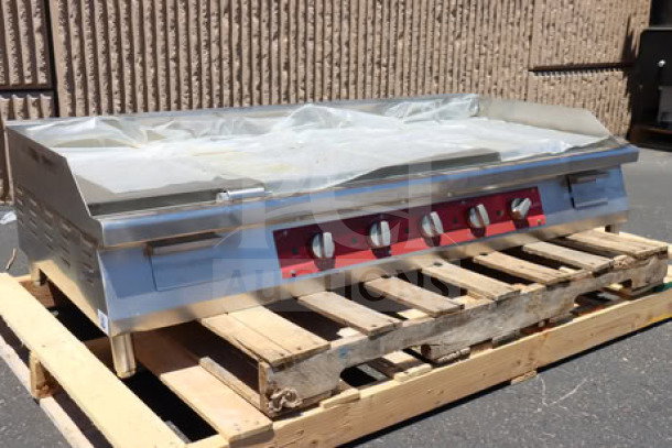 Avantco EG60E 60" electric countertop griddle, 240V, 17,500W, new condition, missing middle leg, serial EG80E25110004.