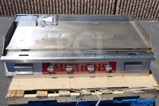 Avantco EG48N 48" electric countertop griddle, stainless steel, 208/240V, 10482W-14000W, gently used, visible control knobs.