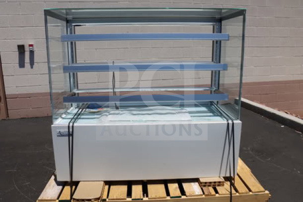 Brand new Avantco BCFD-60 bakery display case, 59 1/8", white, with LED lighting. Several glass pieces broken. 115V, 0.24A, 1 phase.