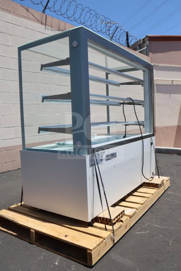 Avantco BCFD-60 59" white bakery display case with LED lighting. New, with broken glass pieces. 115V, 0.24A, 1-phase.
