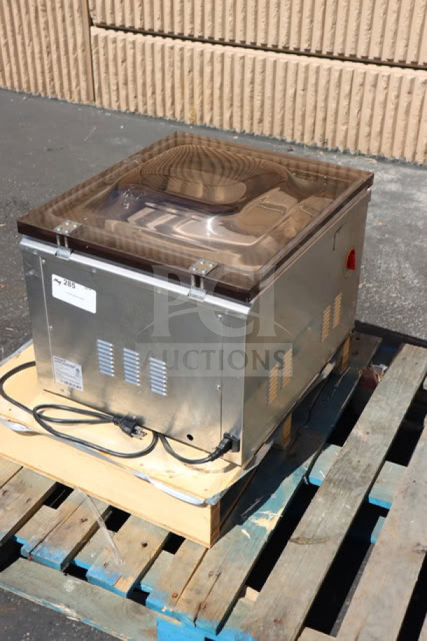 VacPak-It VMC16 chamber vacuum packaging machine, out of box, with minor scratches and dents, 16" seal bar, oil pump.