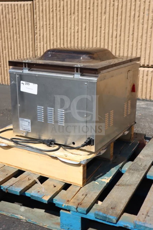 BRAND NEW VacPak-It VMC16 Chamber Vacuum Machine, 16" Seal Bar, 120V, 9A, 1,150W, minor scratches, serial #MC211002410001193.