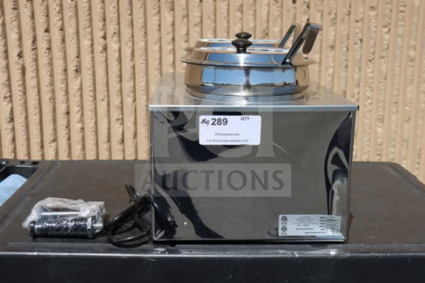 Benchmark USA 51072P Dual 7 Qt. Warmer, new condition, includes insets, ladles, lids, visible label with serial no: 51096556000000158.