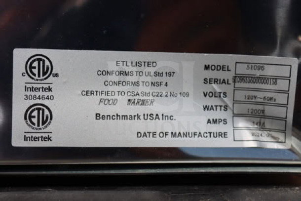 Benchmark USA 51072P Dual 7 Qt. Warmer, 120V, 1200W. Model 51072P, Serial 51096556000000158, ETL listed, NSF certified.