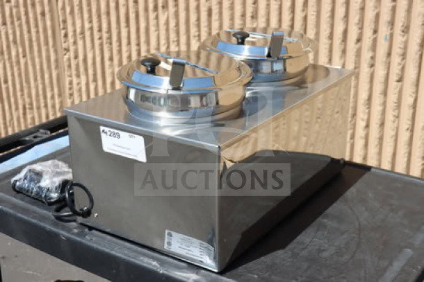 Benchmark USA 51072P Dual 7 Qt. Warmer, stainless steel, with insets, ladles, and lids. Brand new scratch-n-dent condition.