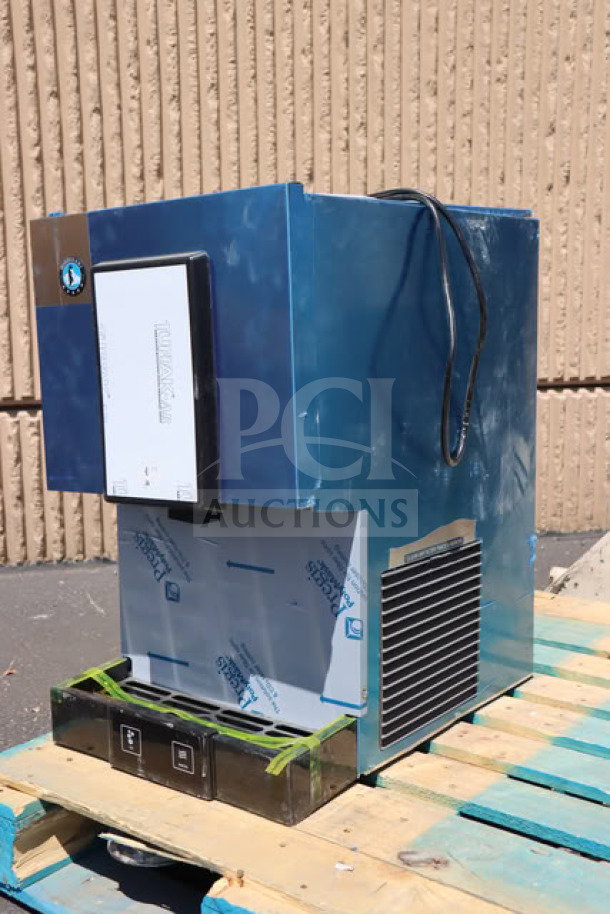 BRAND NEW Hoshizaki DCM-271BAK 16 5/8" ice maker and water dispenser, ADA compliant, minor scratches, out of packaging.