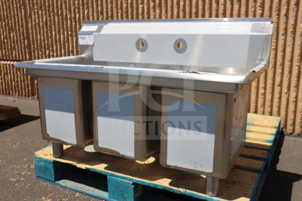 Brand new Regency 600S31014 three compartment commercial sink, 39". Scratch-n-dent, sink bowl 10"x12"x14", no faucets.