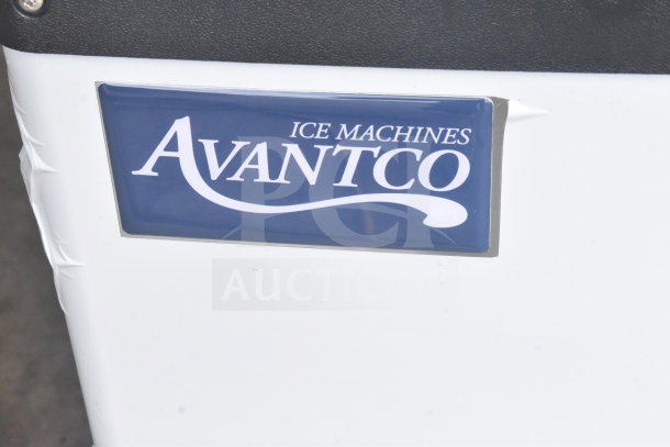 BRAND NEW 2026 Avantco 194MCH430A Commercial Ice Machine, 400 lb. capacity, 115 volts, features scratch and dent.