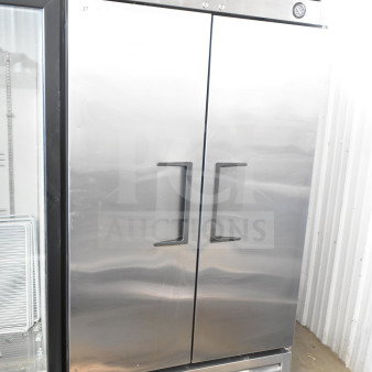 2016 True T-35 2 Door Reach In Cooler, commercial-grade, stainless steel, 115V, 1 phase, excellent condition, model T-35.