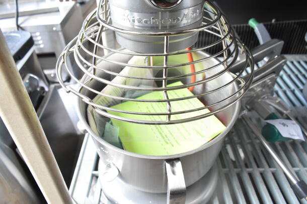 KitchenAid KSMC895CU 8 Qt. mixer, contour silver, bowl lift with guard, brand new scratch and dent, 120V, 1 phase.
