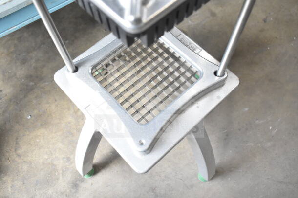 BRAND NEW Garde 181DC14 1/4" heavy-duty vegetable dicer with some visible scratches. Durable metal frame, sharp blade grid.