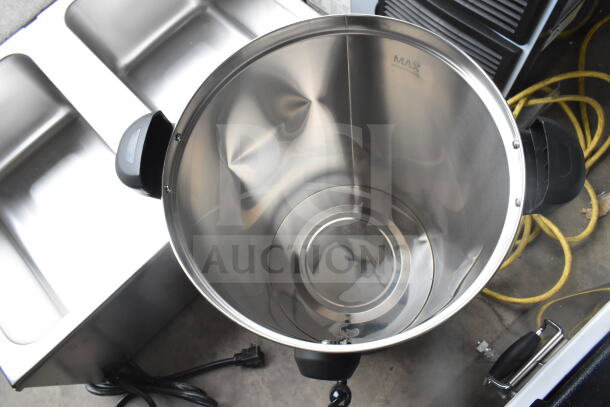 Brand new Avantco 177WB29L 7.6-gallon water boiler, 120V, with slight scratches and dents, visible max fill line.