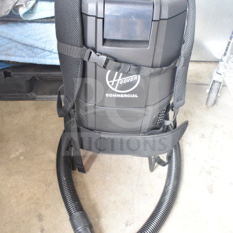 BRAND NEW SCRATCH AND DENT! Hoover CH93600 Cordless Backpack Vacuum Kit with 10 Bags, 8.0 Ah Battery, and Charger - 40V