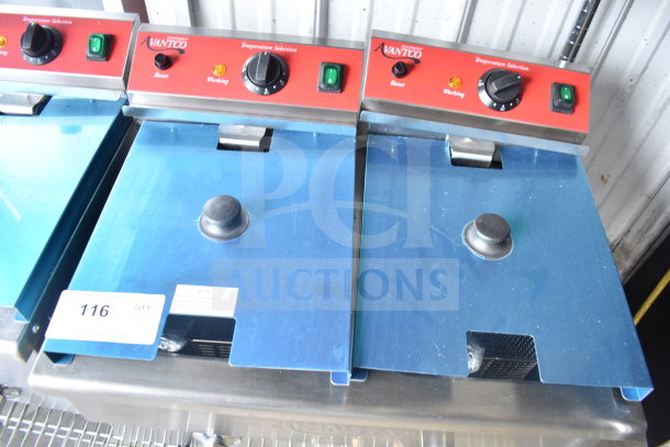 BRAND NEW Avantco 177F202 dual tank fryer, 30 lb. capacity, medium-duty, electric, 208-240V, minor scratches visible.