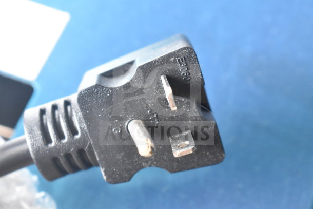 Close-up of Avantco 177F202 fryer power plug, showing three-prong configuration and "E30901" marking.