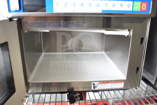 BRAND NEW SCRATCH AND DENT 2026 Solwave SWAHD18 Commercial Microwave. Stainless steel interior, push-button controls. 208/240V.