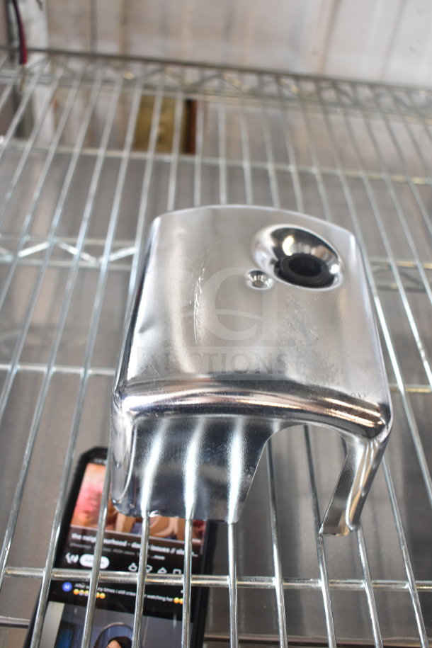 BRAND NEW SCRATCH AND DENT InSinkErator SS-100-47 Commercial Garbage Disposer, 208/230/460V, 3 Phase. Visible dent on cover.