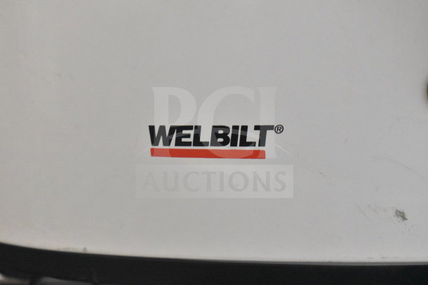 Welbilt RS10M 10 Quart Roaster Oven, 120 Volts, 1 Phase. Features durable construction. Visible Welbilt logo on side.