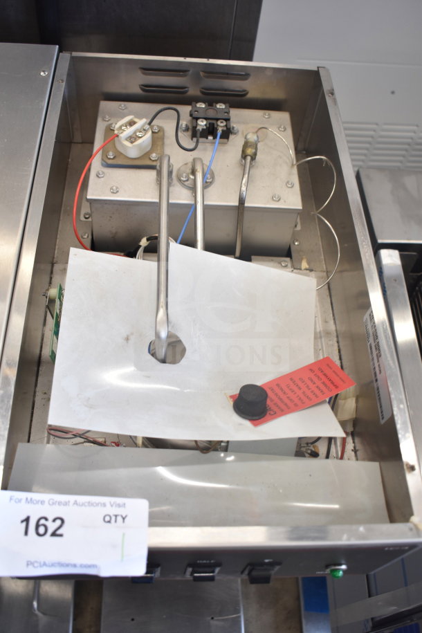 Bunn IC3 commercial countertop iced tea machine, visible wiring; model label "IC3"; 120/208 volts, 1 phase.