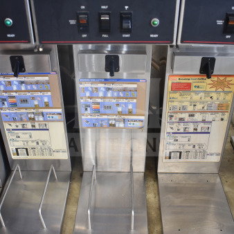 Bunn IC3 commercial countertop iced tea machine, 120/208 volts, 1 phase, stainless steel, control panel with on/off switches.