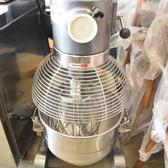 Avantco MX30H floor-style dough mixer, 30-quart capacity, includes mixing bowl, bowl guard, and whisk. Scratch and dent condition.