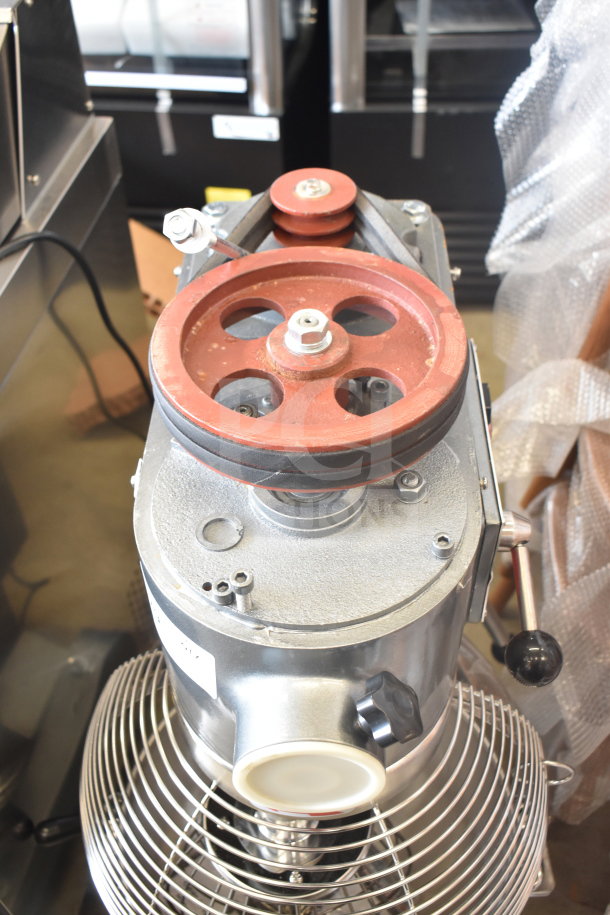 Brand new Avantco MX30H 30 Quart Planetary Dough Mixer with bowl, guard, and whisk. 120V, 1 Phase. Slight scratch and dent.