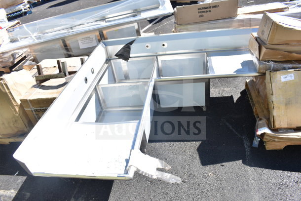 BRAND NEW SCRATCH AND DENT! Regency 600S3242424C commercial 3-bay L-shaped sink with dual drain boards, no legs.