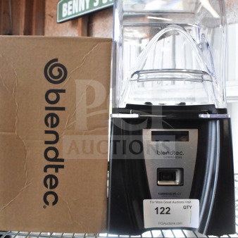 BRAND NEW SCRATCH AND DENT! Blendtec ICB5/ABC5 C825C11Q-B1GB1D Connoisseur 825 3.8 hp Blender with Sound Enclosure and (2) 90 oz. WildSide+ Jars - 120 Volts, 1 Phase.