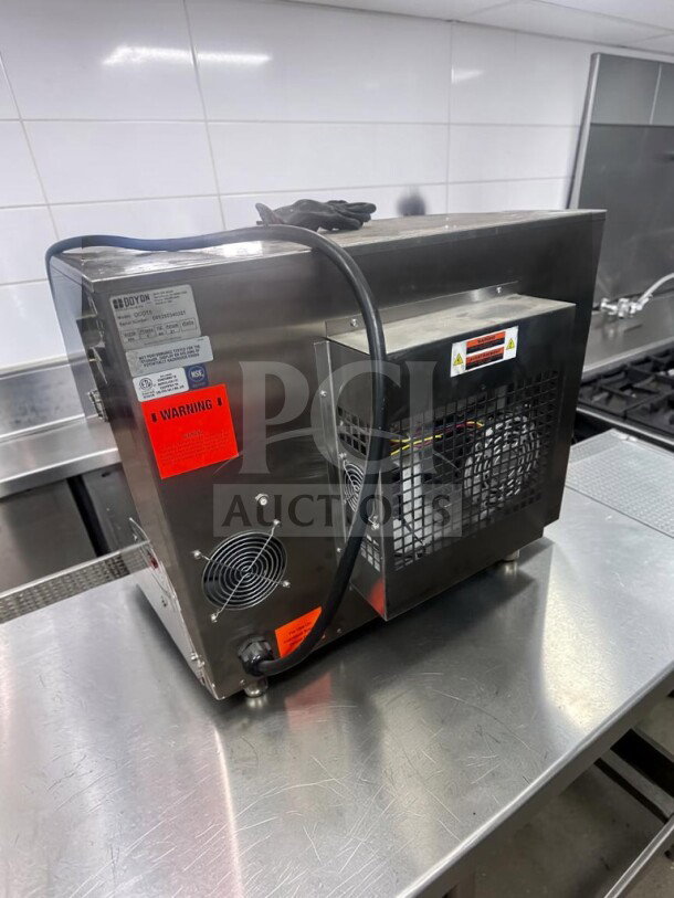 Doyon DCOT5 electric countertop convection oven, half-size, 208V, single phase, ETL/NSF certified, excellent condition.