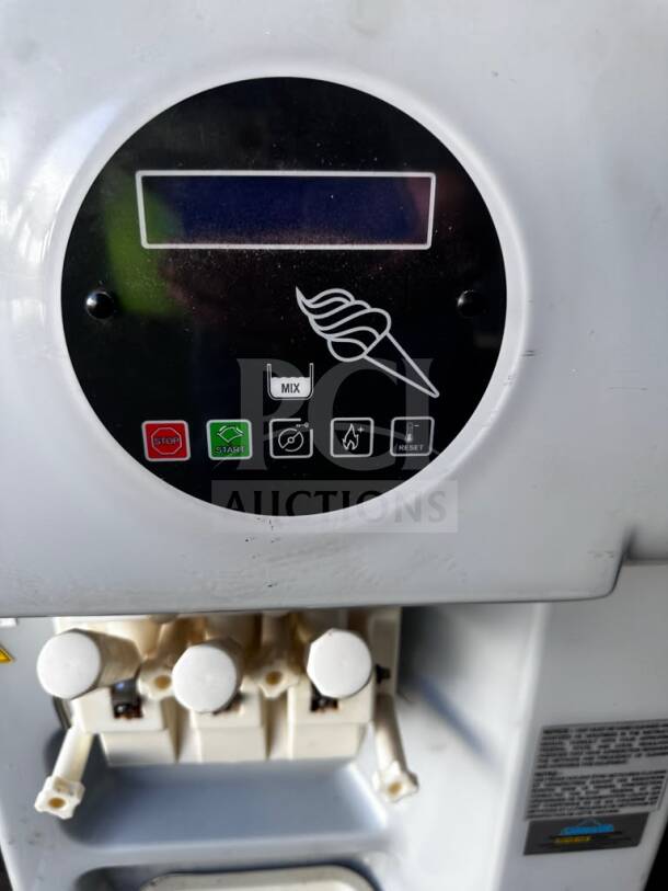 Carpigiani 193 SP/USA P soft serve ice cream machine with digital display; 2 flavor + twist, UL/NSF listed, top-tier condition.