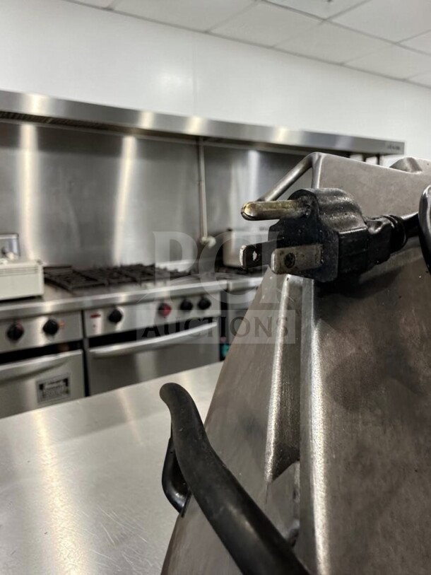 Immaculate Robot Coupe CL50E Ultra food processor, 1 1/2 HP, 120V, two discs included, ETL listed, fully tested.