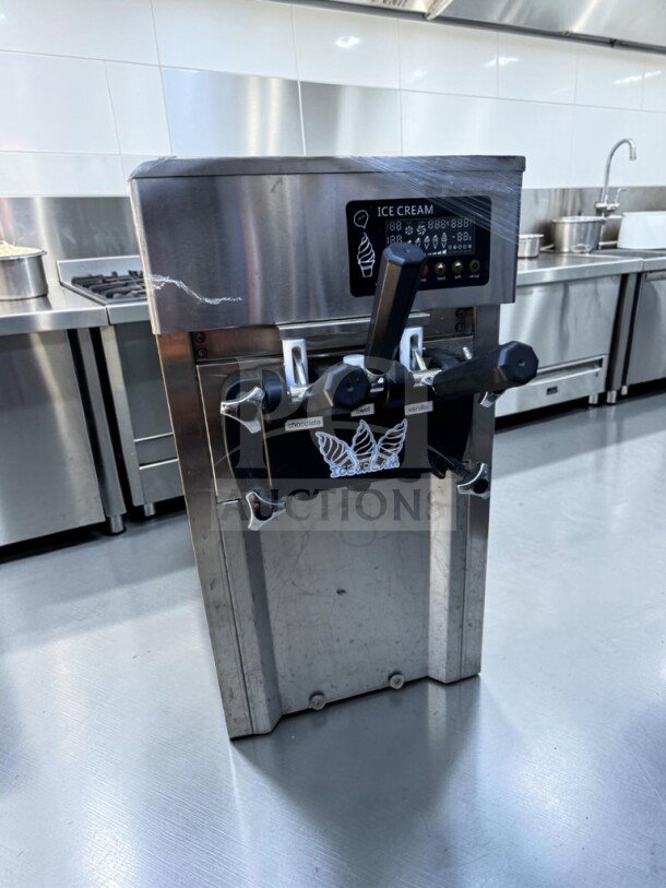 VEVOR ZM-A168 countertop soft serve ice cream machine, like-new, 2+1 flavors, 5 Gal/H, 110V, 1200W, fully operational.