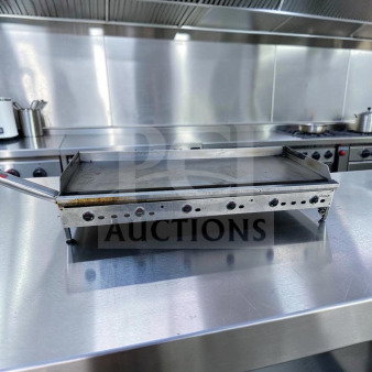 Elite Condition Jade Range JGT-2472, 72” gas countertop griddle, thermostatic controls, 180,000 BTU, fully tested operational.