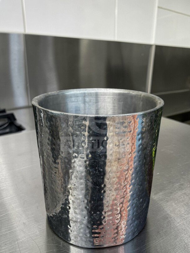 Hammered stainless steel ice bucket, immaculate condition, commercial grade, by Commercial Bar Equipment, model BAR-S-ICE-0663.