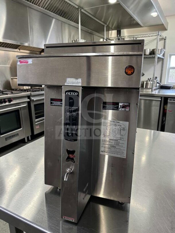 FETCO CBS-2042E Extractor commercial coffee brewer, stainless steel, high-volume, fully tested, excellent condition.