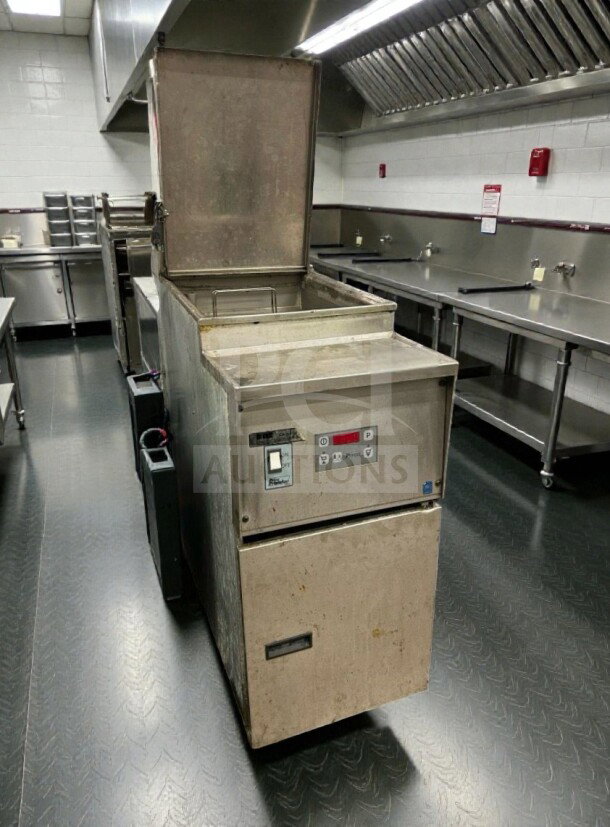 Pitco R14-Series gas pasta cooker, stainless steel, natural gas, fully tested, digital controls, excellent condition.