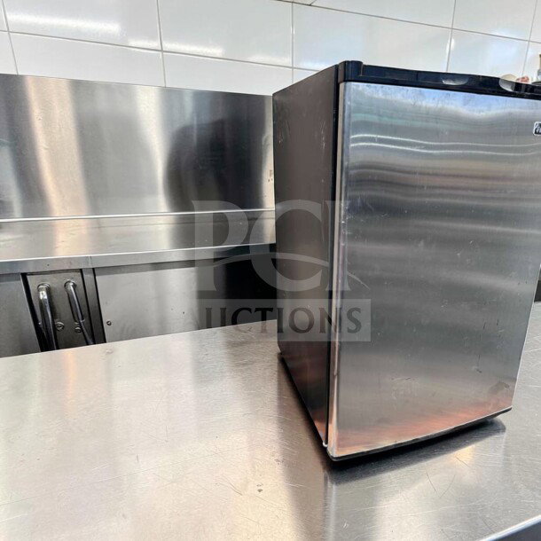 Magic Chef MCUF3S2 3 Cu. Ft. compact upright refrigerator, stainless steel, excellent condition, space-saving.
